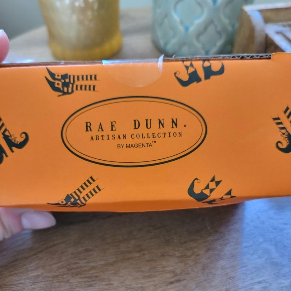 NEW Rae Dunn EEK! & BOO! Salt and Pepper Shakers Halloween 2022 - Picture 2 of 4